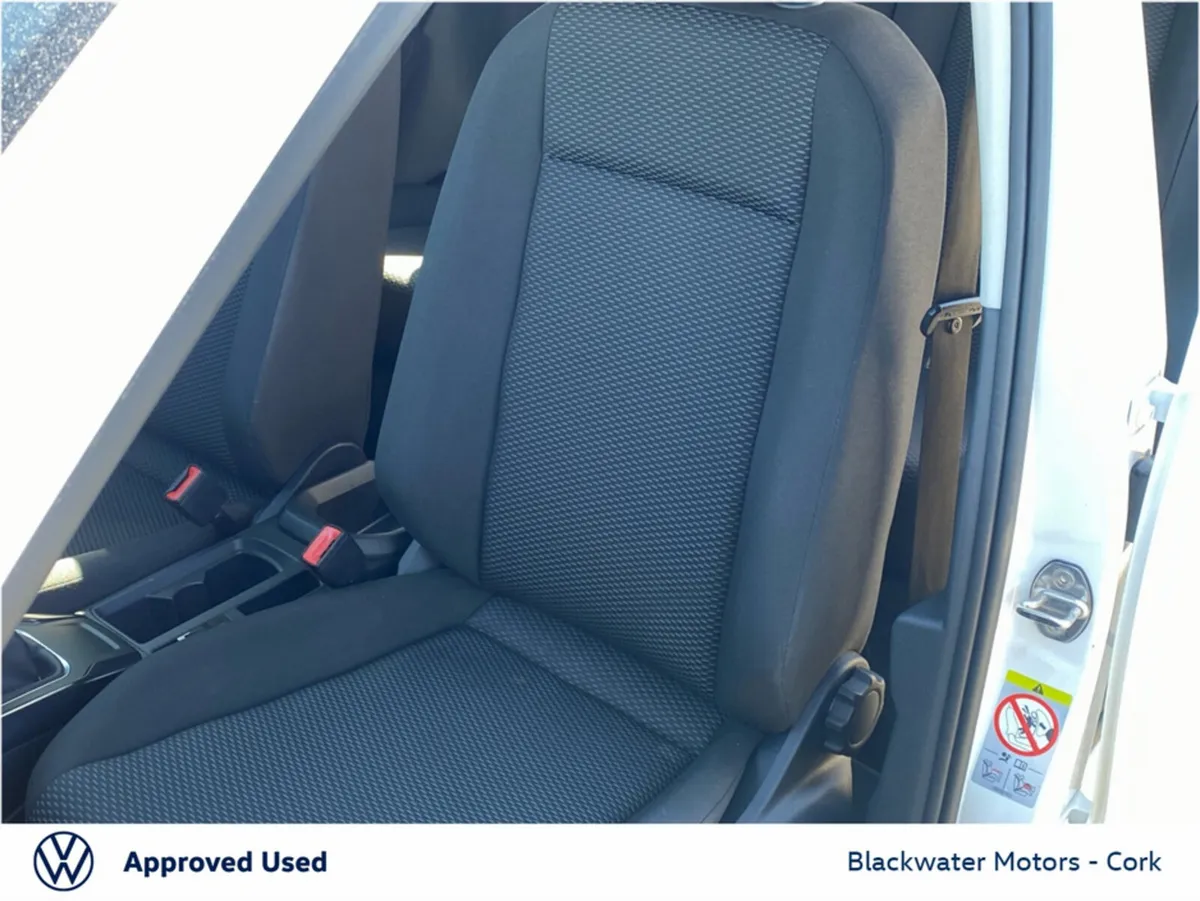 Volkswagen T-Roc Estate, Petrol, 2018, White