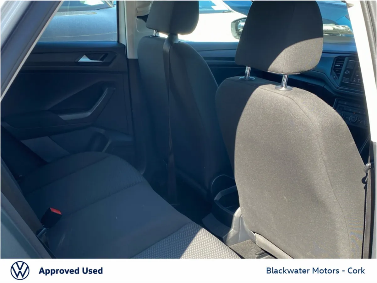Volkswagen T-Roc Estate, Petrol, 2018, White