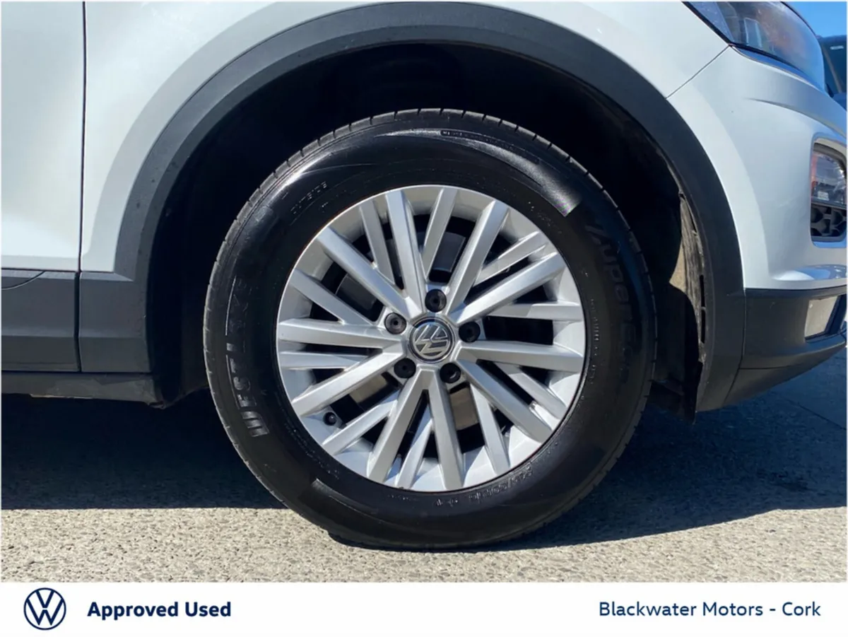 Volkswagen T-Roc Estate, Petrol, 2018, White
