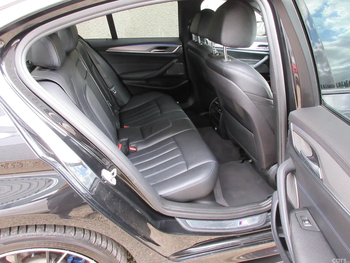 BMW 5-Series Saloon, Petrol Plug-in Hybrid, 2018, Black