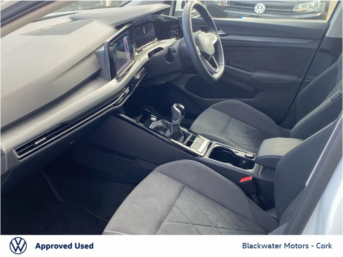 Volkswagen Golf Estate, Diesel, 2024, White