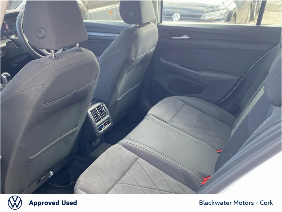 Volkswagen Golf Estate, Diesel, 2024, White
