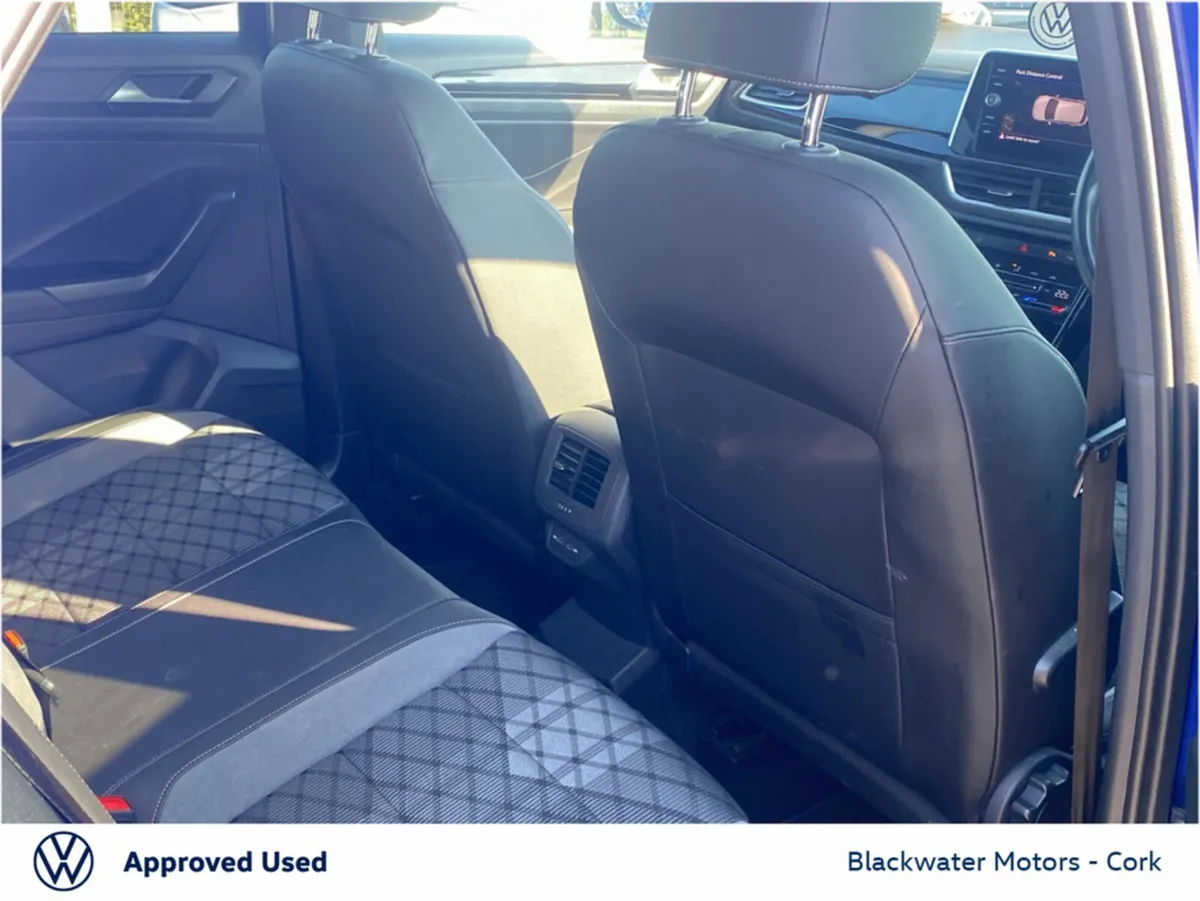 Volkswagen T-Roc SUV, Petrol, 2023, Blue