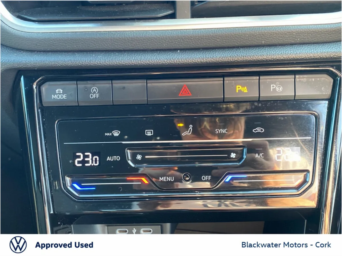Volkswagen T-Roc SUV, Petrol, 2023, Blue