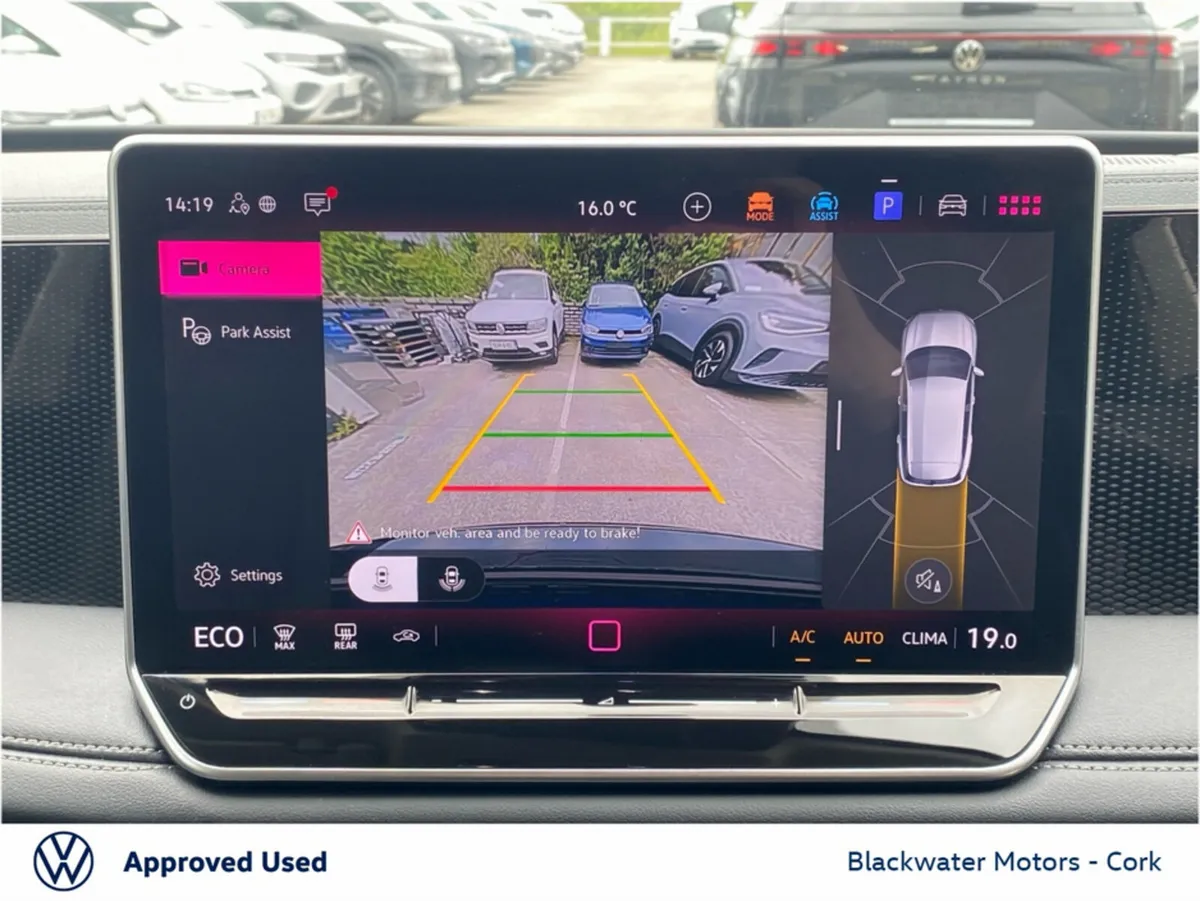 Volkswagen Tiguan SUV, Petrol Plug-in Hybrid, 2025, Black
