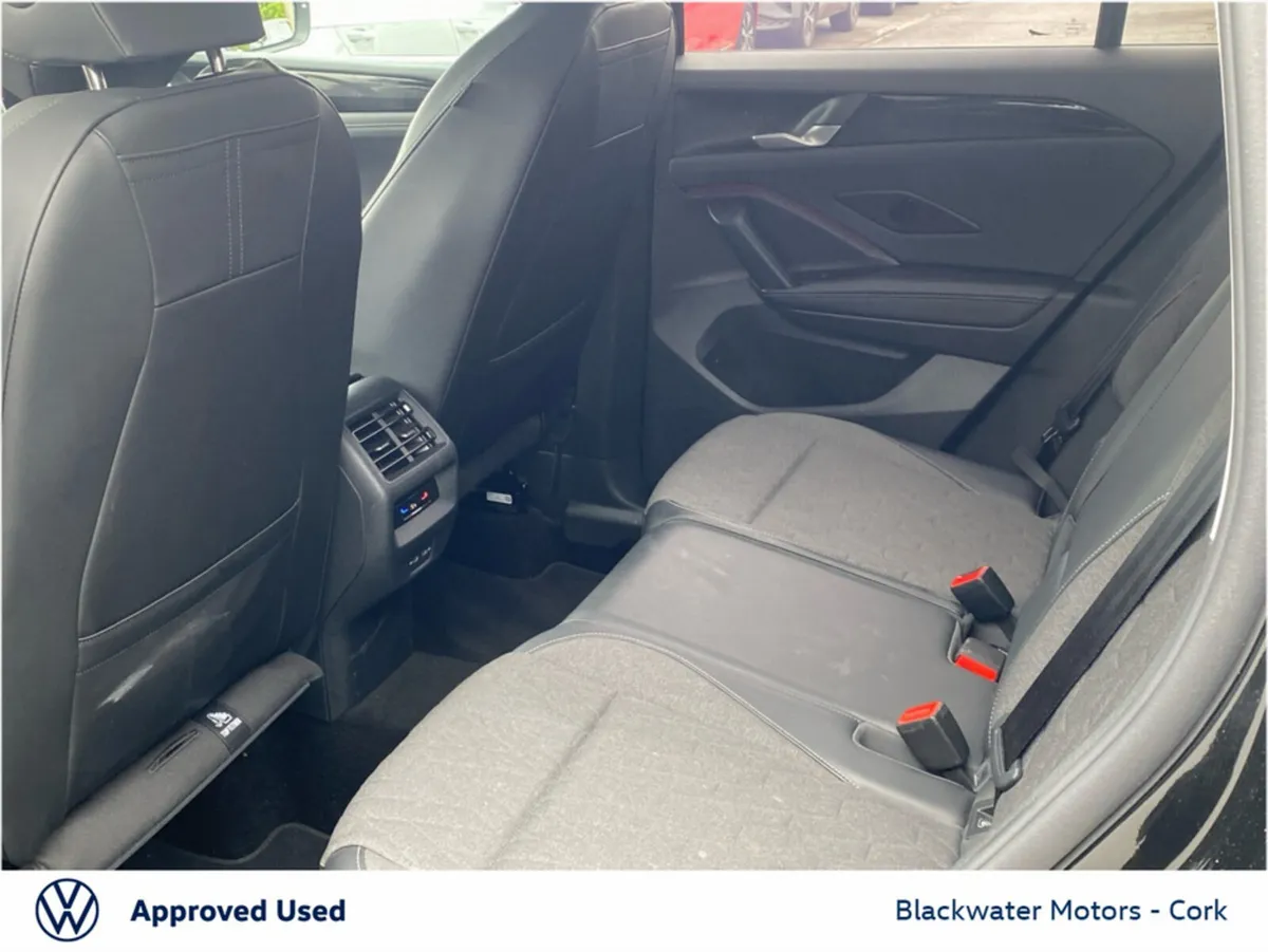 Volkswagen Tiguan SUV, Petrol Plug-in Hybrid, 2025, Black
