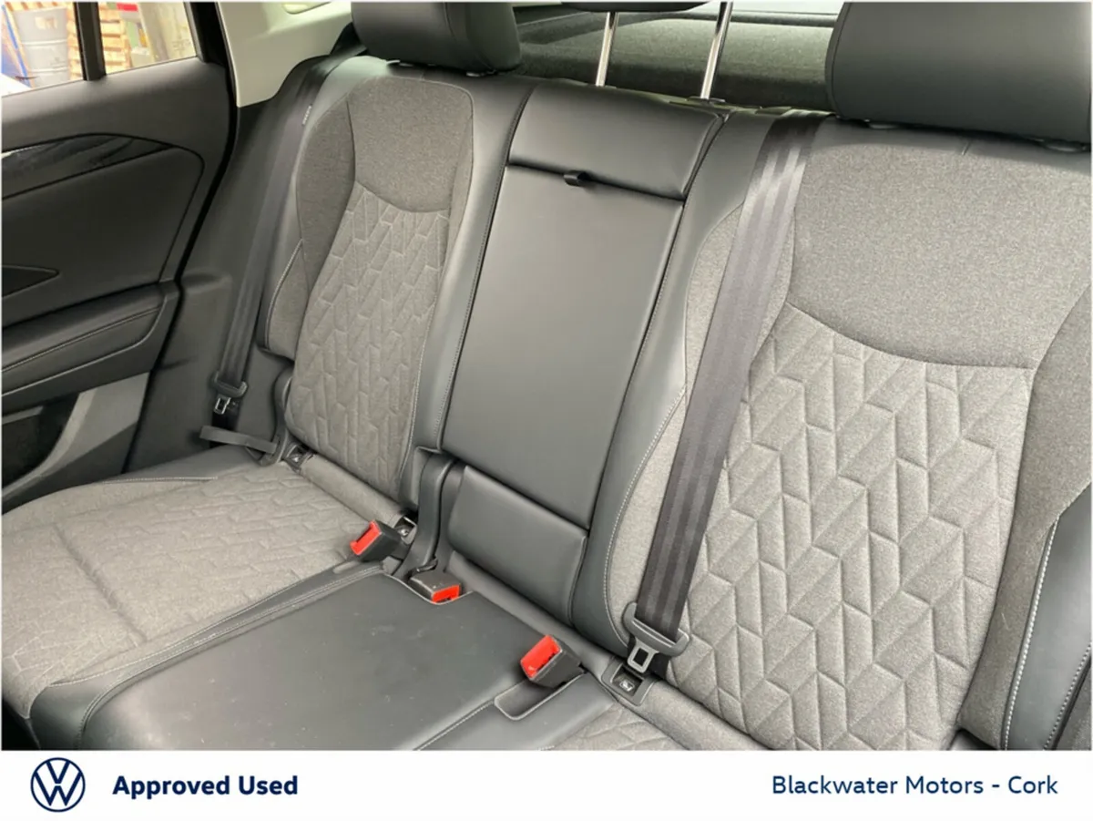 Volkswagen Tiguan SUV, Petrol Plug-in Hybrid, 2025, Black