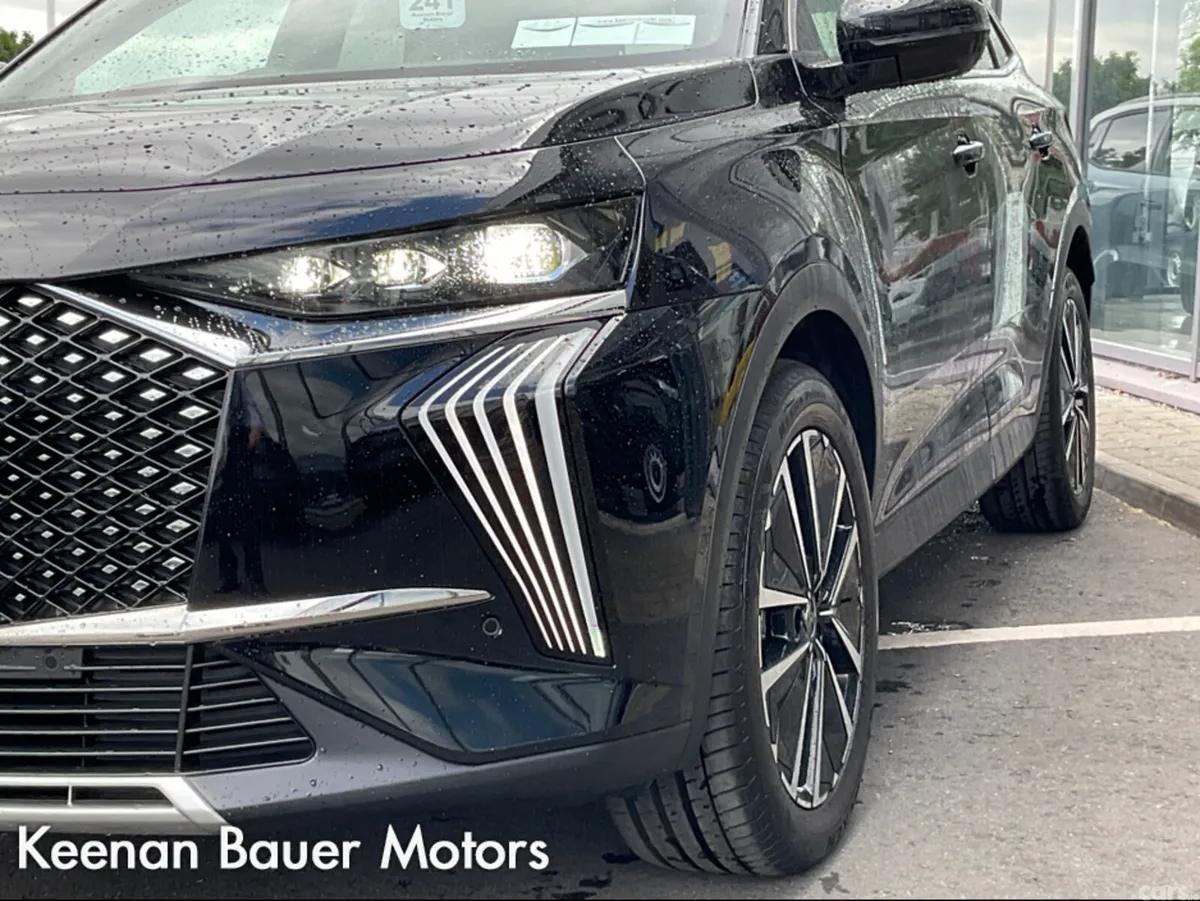 DS Automobiles DS 7 Estate, Diesel, 2024, Black