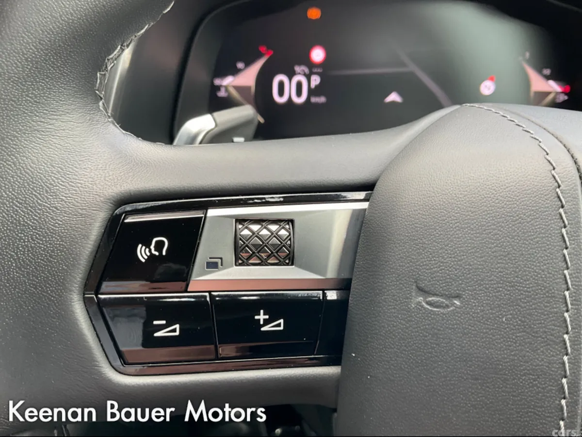 DS Automobiles DS 7 Estate, Diesel, 2024, Black