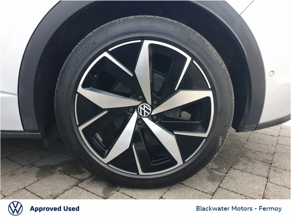 Volkswagen ID.4 Hatchback, Electric, 2025, Black