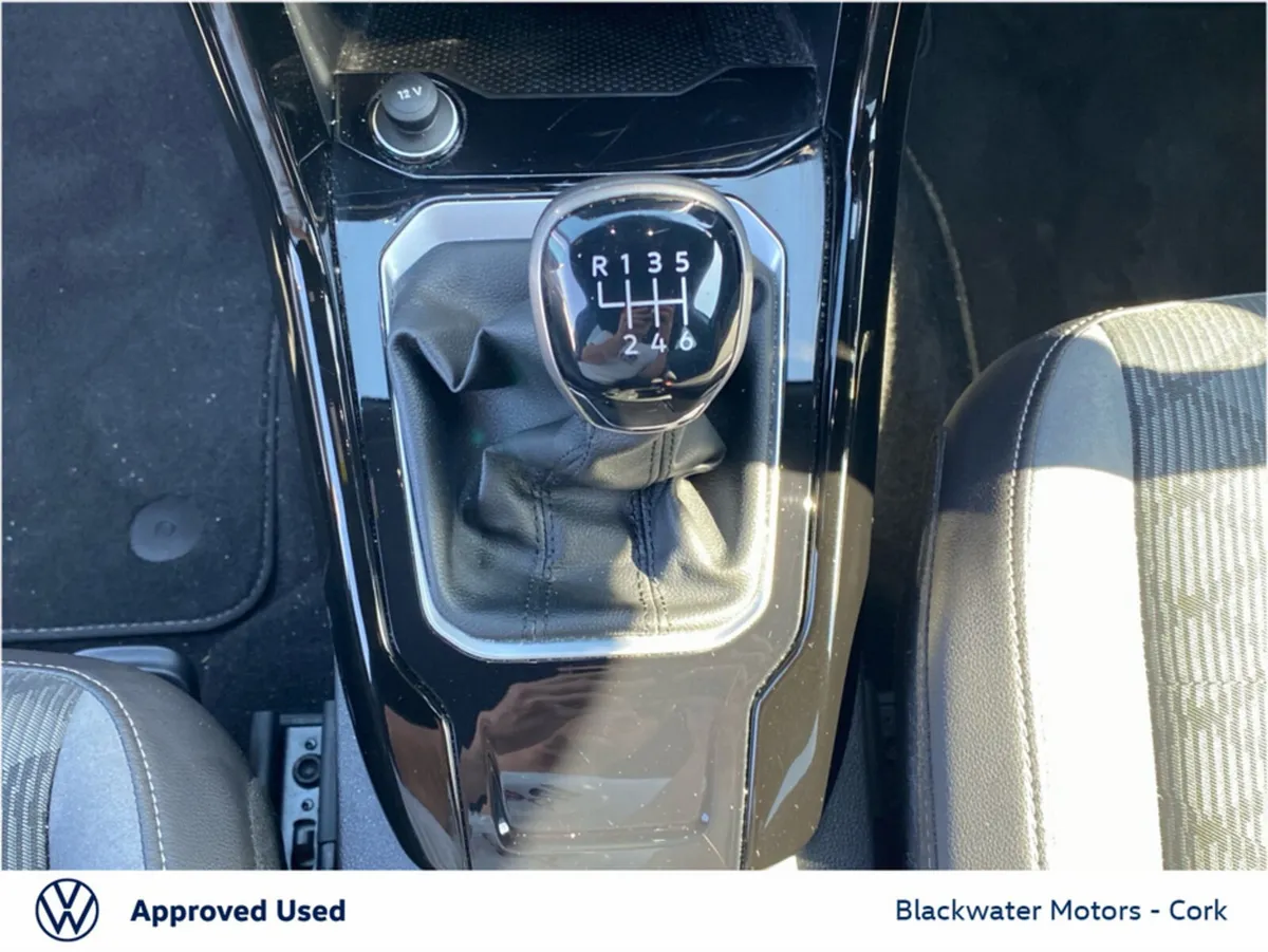 Volkswagen T-Roc SUV, Petrol, 2023, White