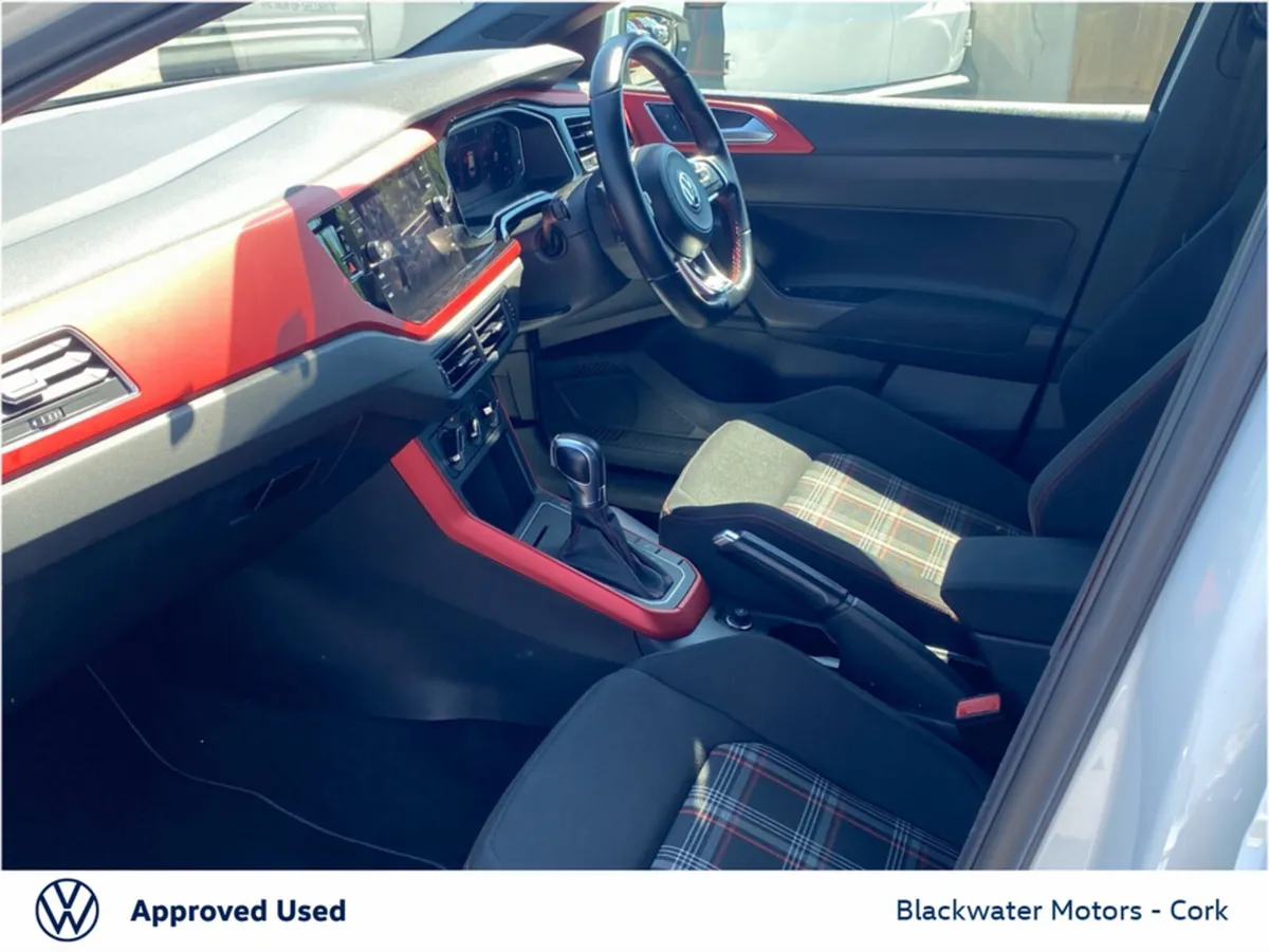 Volkswagen Polo Hatchback, Petrol, 2019, White
