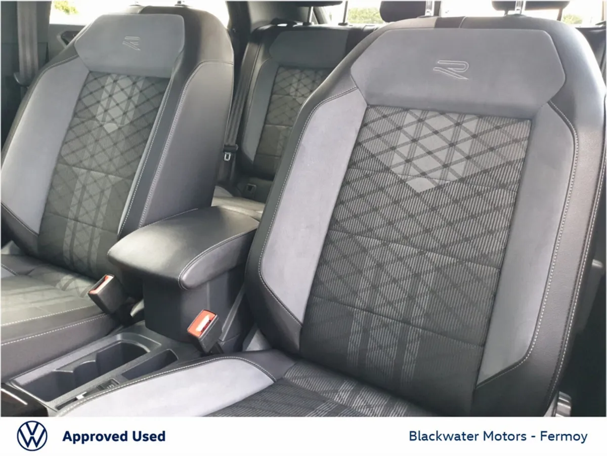 Volkswagen T-Roc SUV, Petrol, 2023, Black