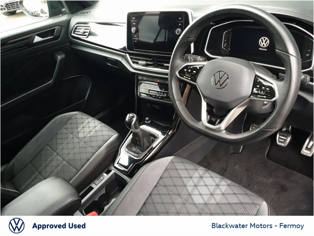 Volkswagen T-Roc SUV, Petrol, 2023, Black