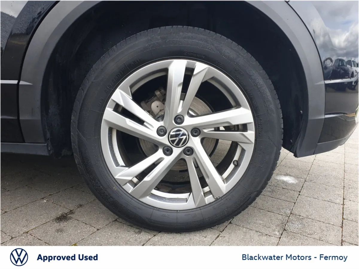 Volkswagen T-Roc SUV, Petrol, 2023, Black
