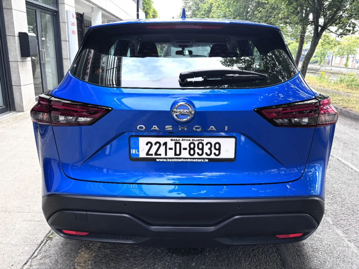 Nissan Qashqai MPV, Petrol, 2022, Blue