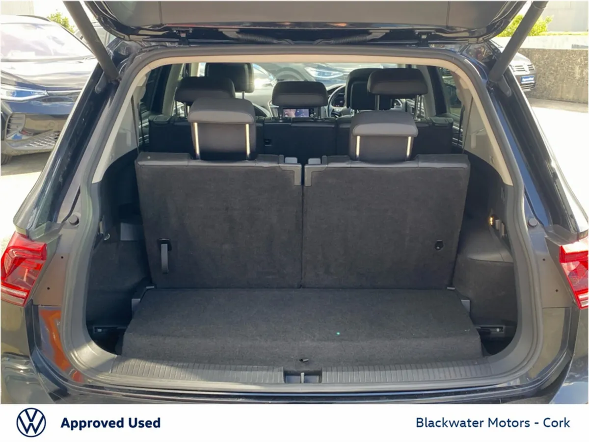 Volkswagen Tiguan Estate, Diesel, 2021, Black
