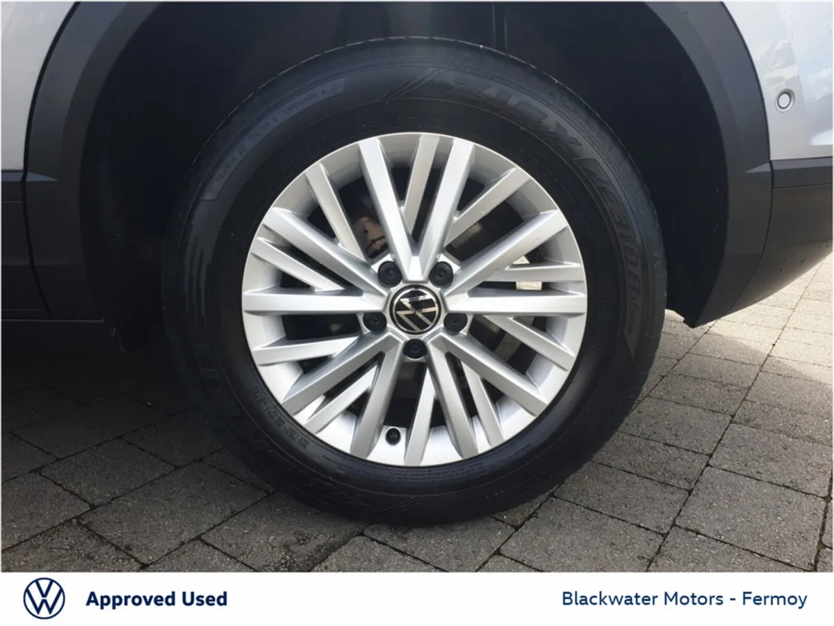 Volkswagen T-Roc SUV, Petrol, 2023, Black
