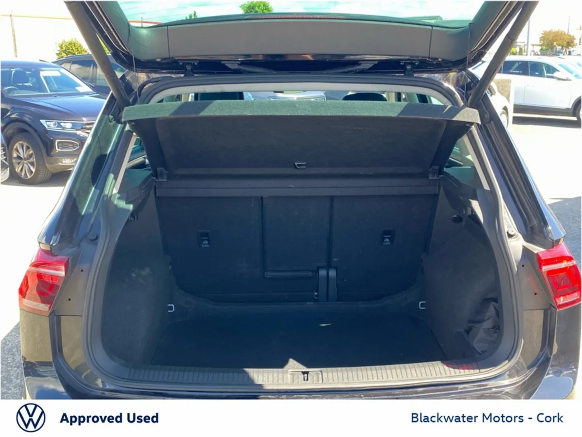 Volkswagen Tiguan Estate, Diesel, 2021, Black