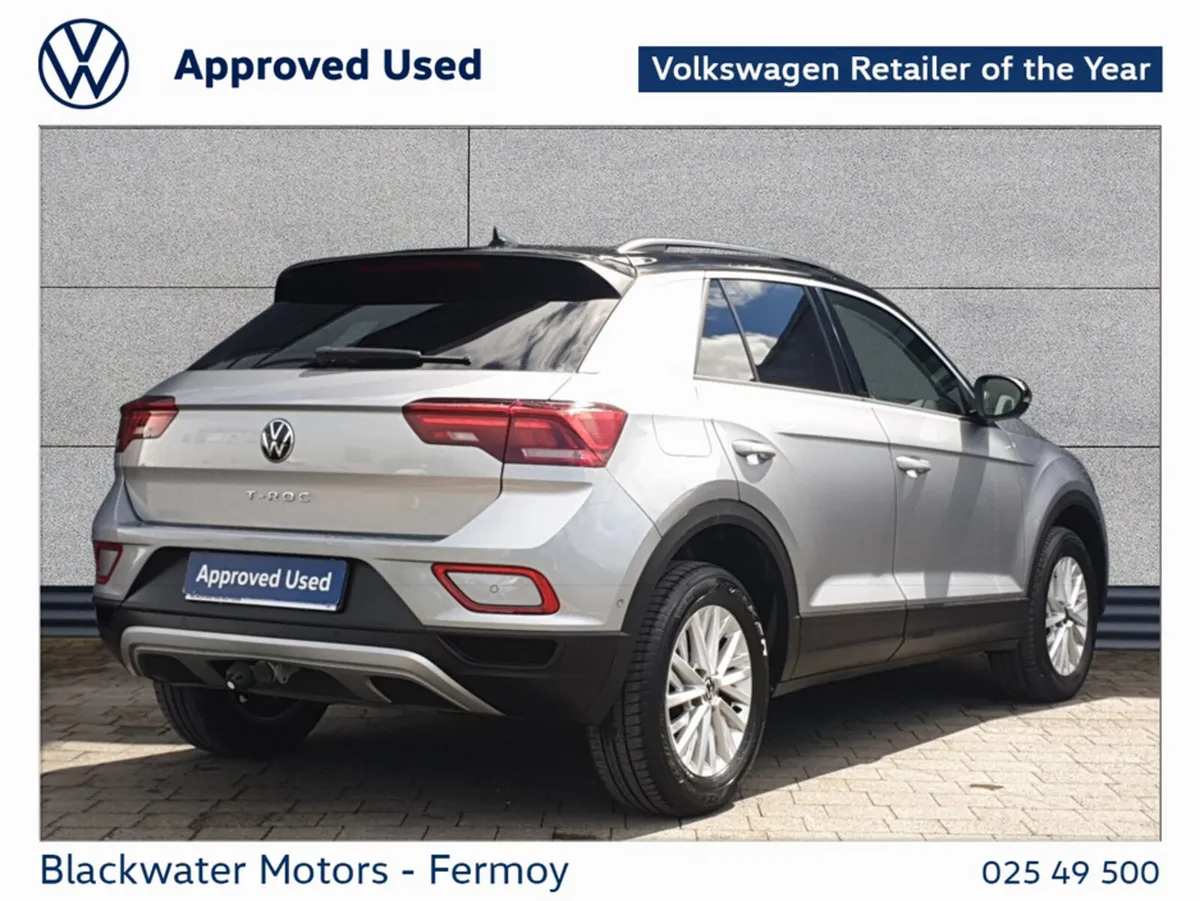 Volkswagen T-Roc SUV, Petrol, 2023, Black