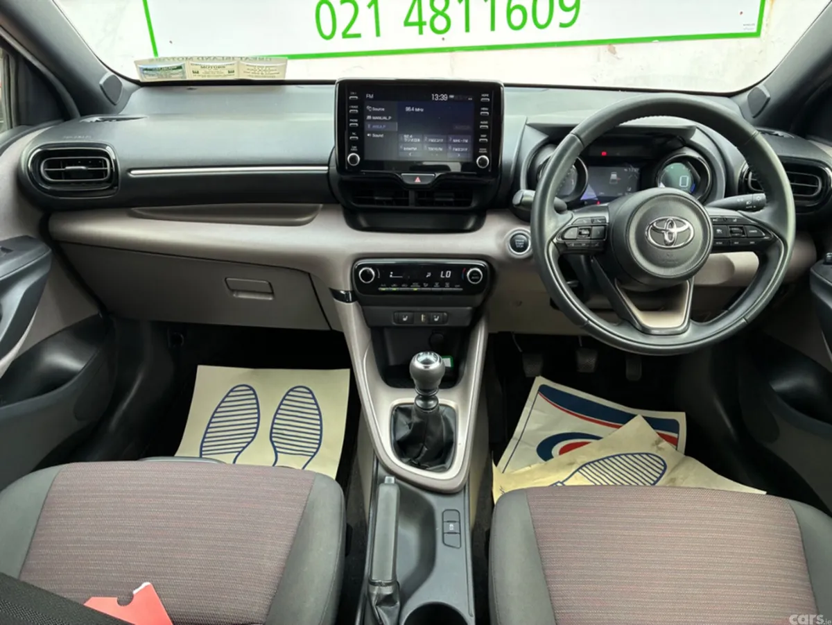 Toyota Yaris Hatchback, Petrol, 2020, Red