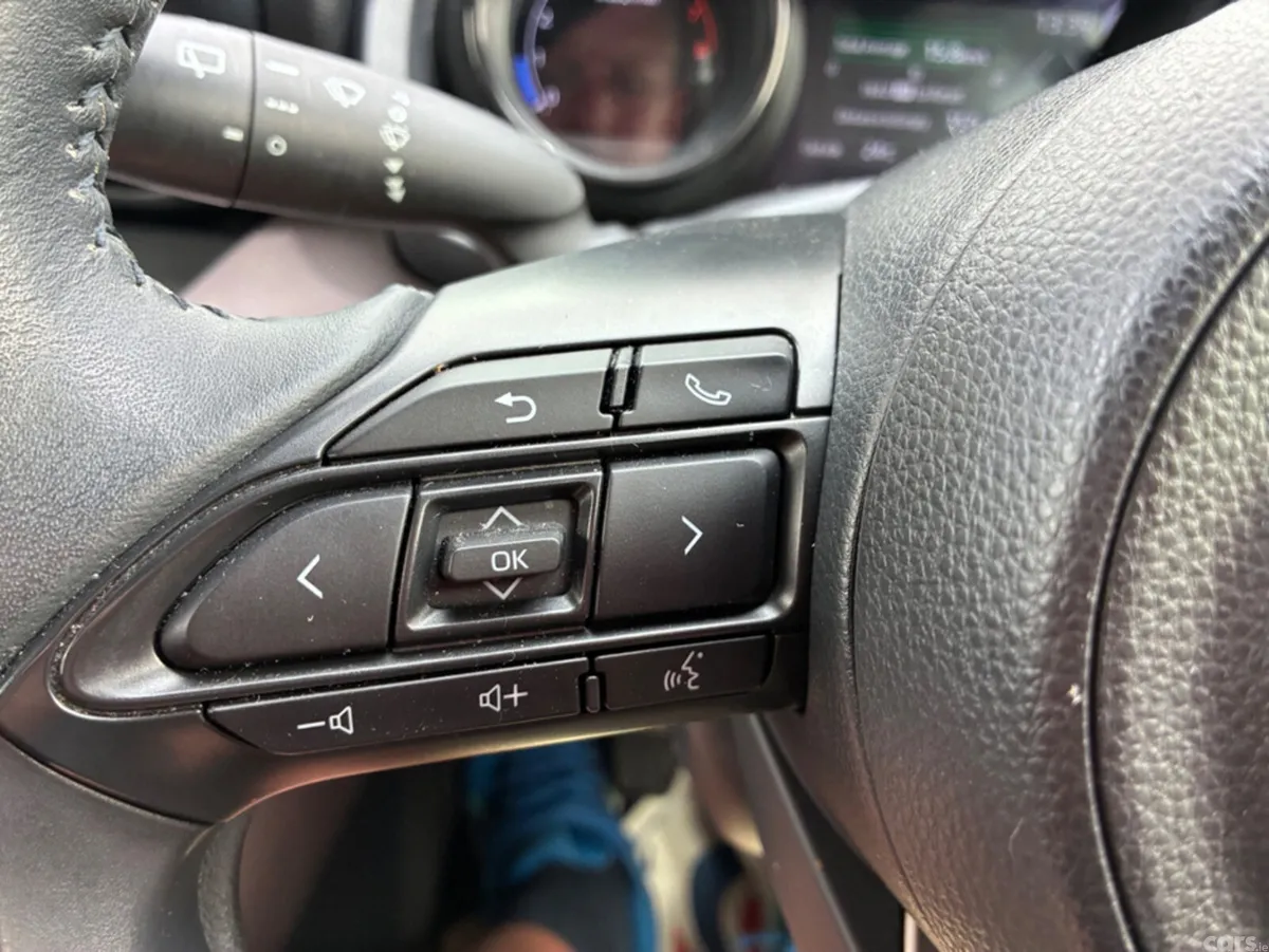 Toyota Yaris Hatchback, Petrol, 2020, Red