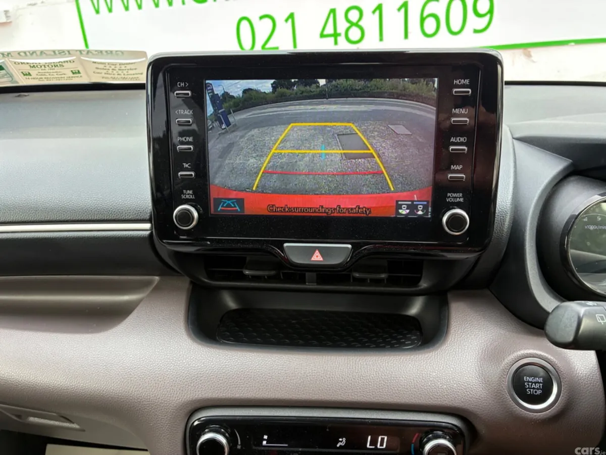 Toyota Yaris Hatchback, Petrol, 2020, Red