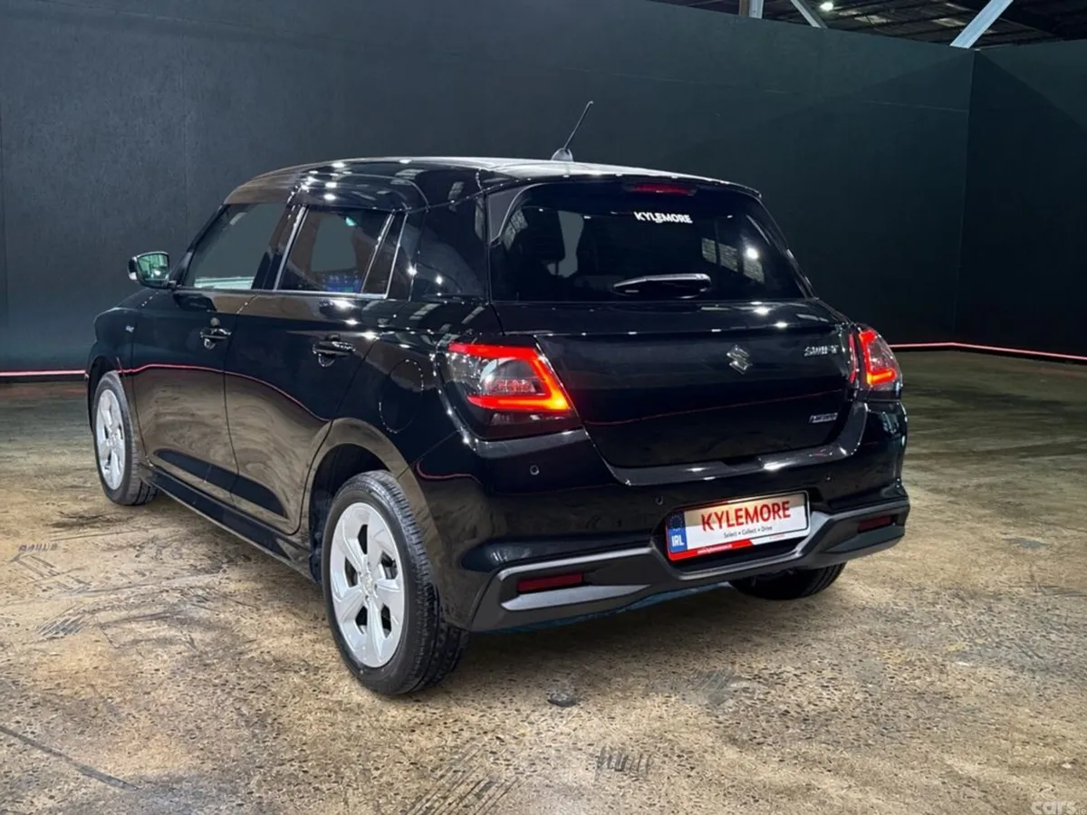 Suzuki Swift Hatchback, Petrol Hybrid, 2024, Black