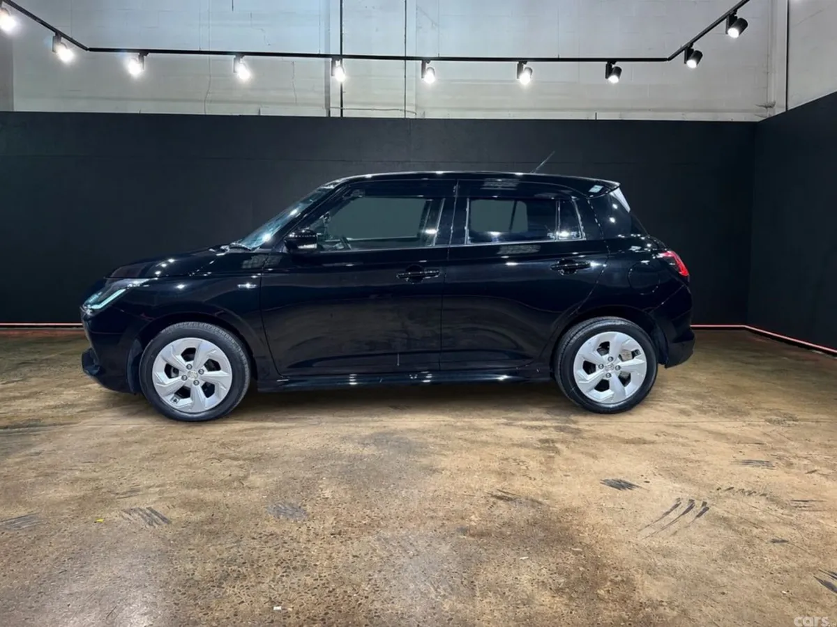 Suzuki Swift Hatchback, Petrol Hybrid, 2024, Black