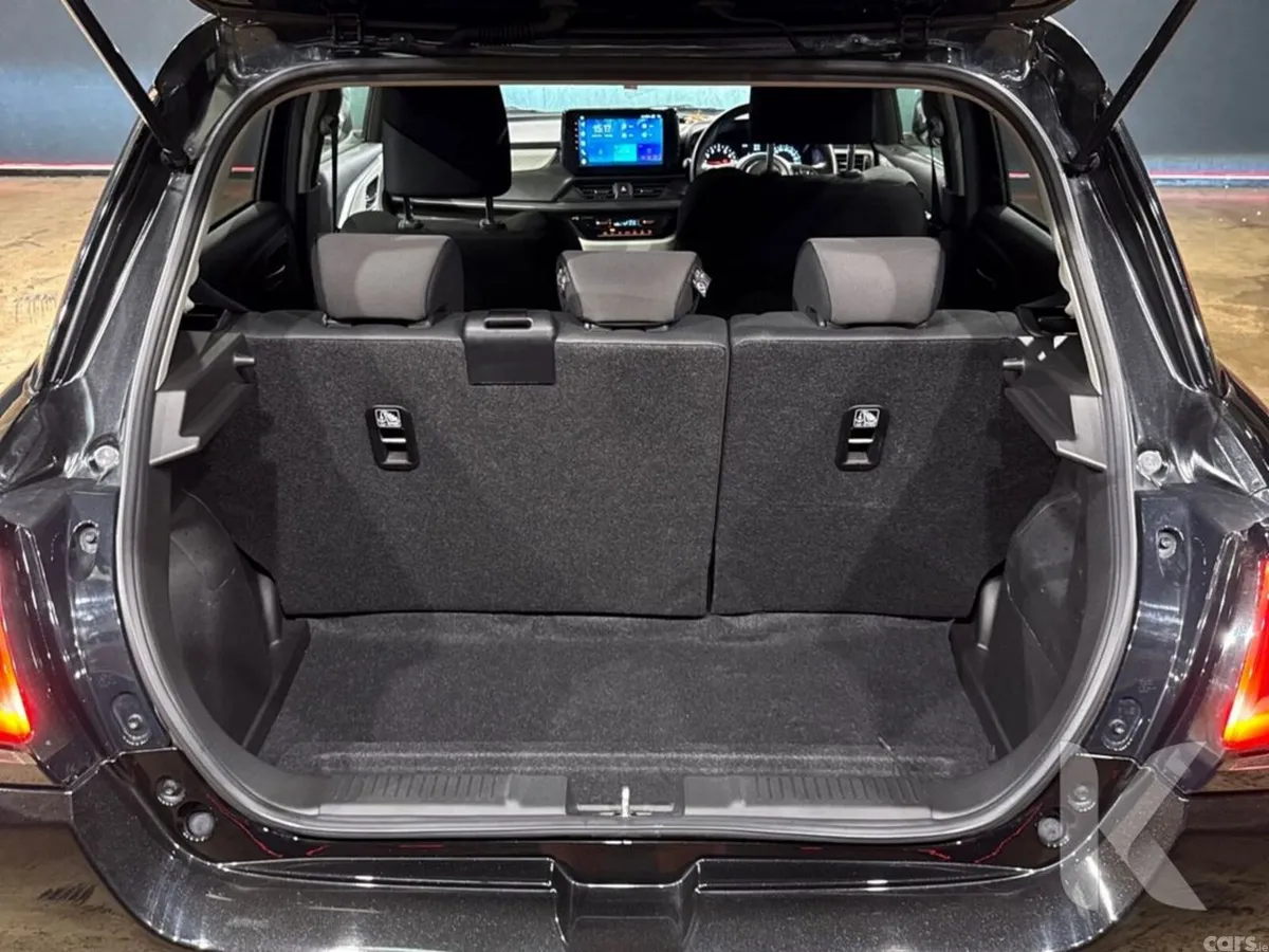 Suzuki Swift Hatchback, Petrol Hybrid, 2024, Black