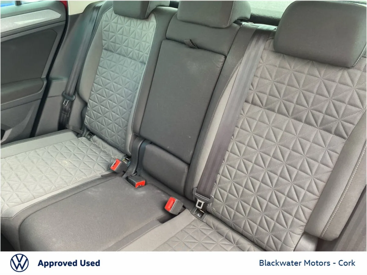 Volkswagen Tiguan SUV, Diesel, 2021, Red