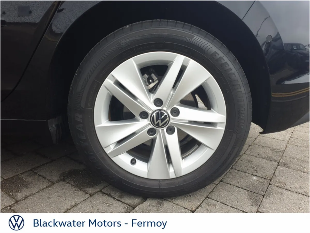 Volkswagen Golf Hatchback, Petrol, 2023, Black