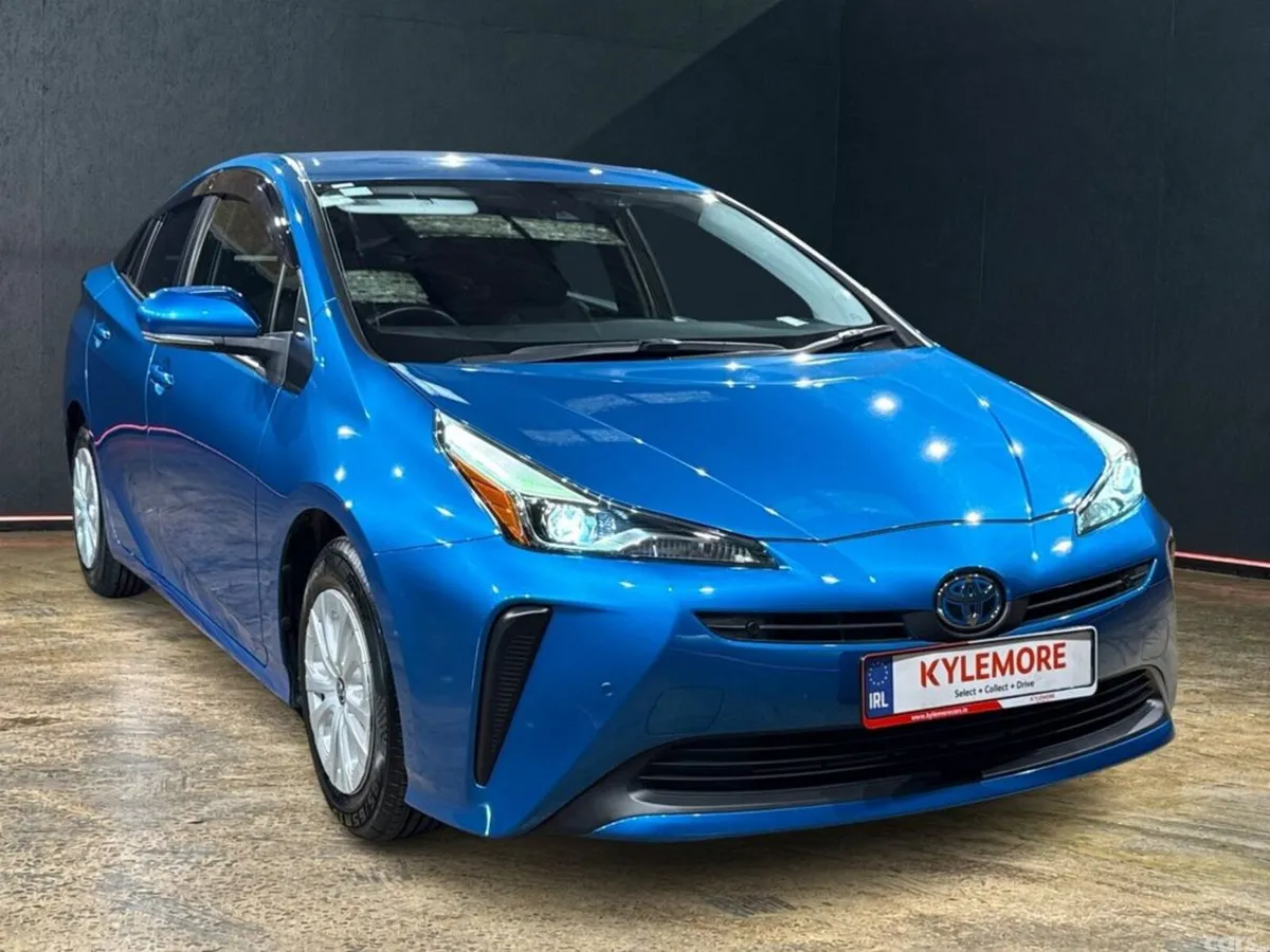 Toyota Prius Hatchback, Petrol Hybrid, 2022, Blue