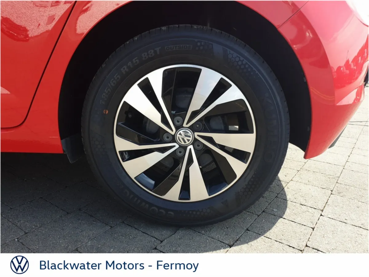 Volkswagen Polo Hatchback, Petrol, 2018, Red