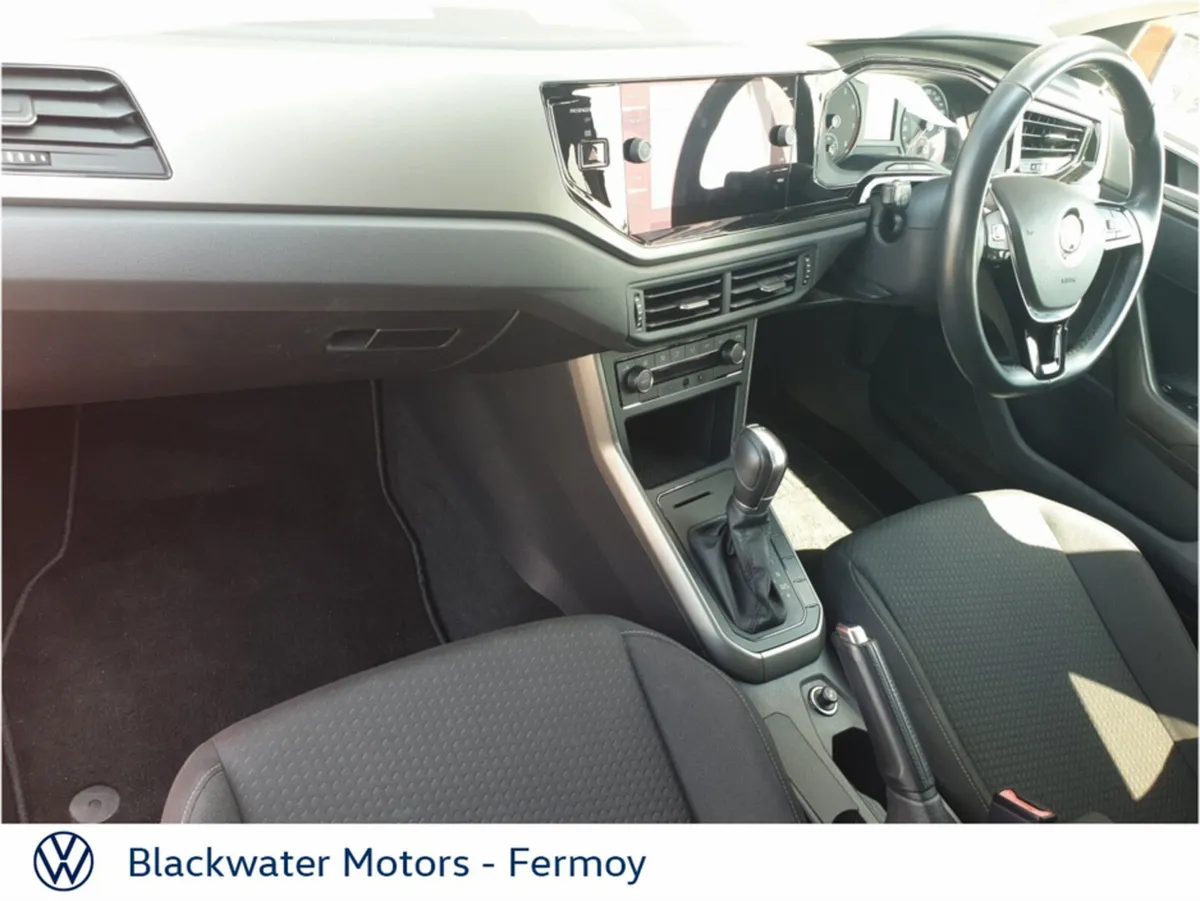 Volkswagen Polo Hatchback, Petrol, 2018, Red
