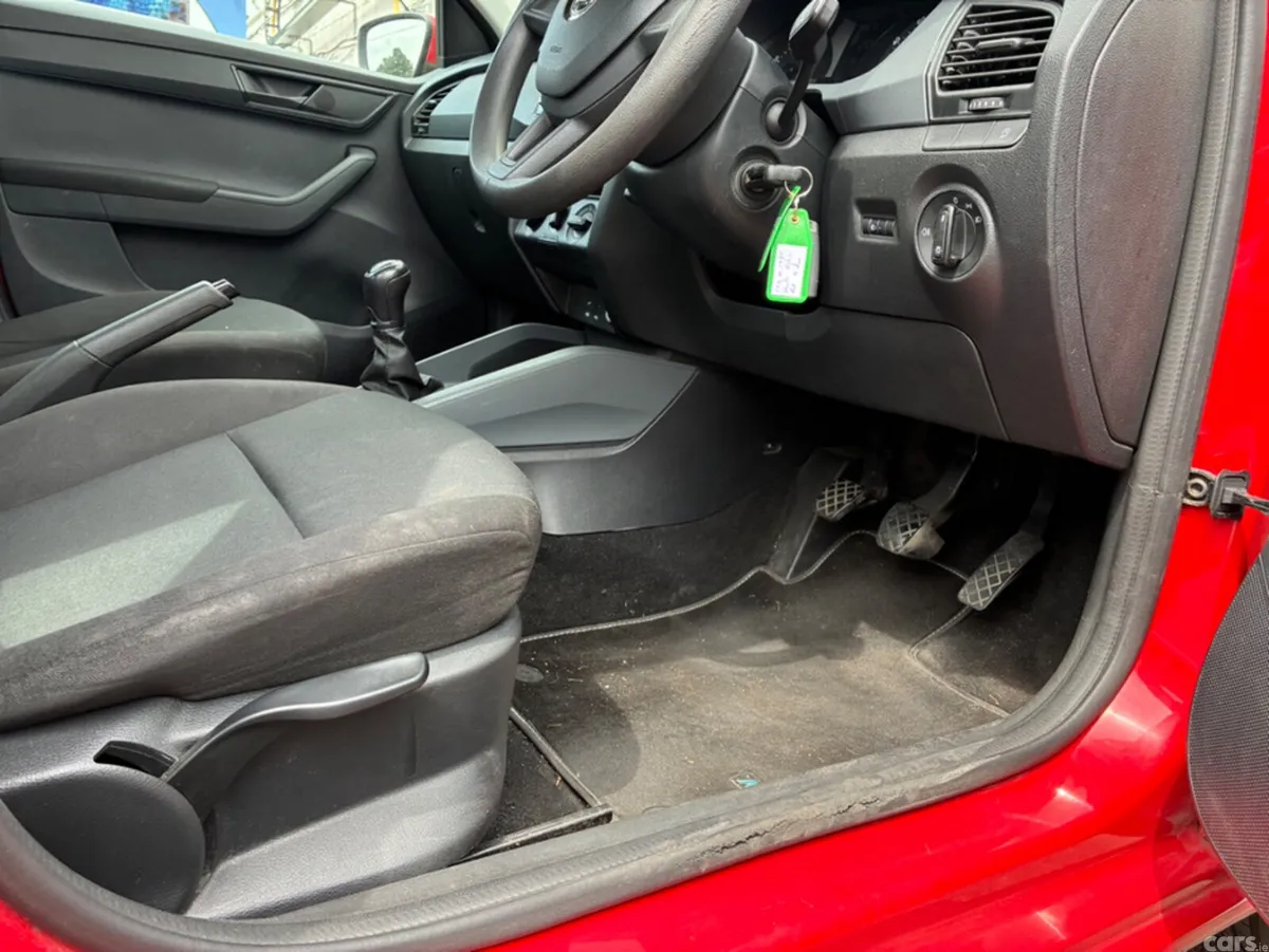 Skoda Fabia Hatchback, Petrol, 2017, Red
