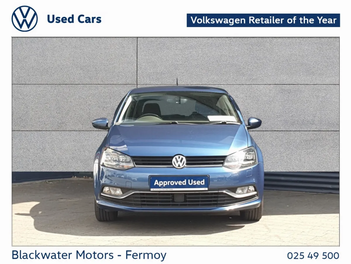 Volkswagen Polo Hatchback, Petrol, 2017, Blue
