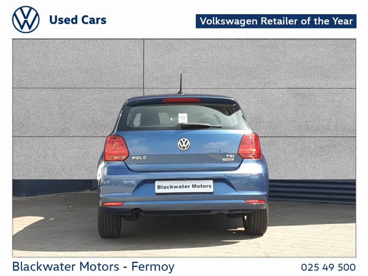 Volkswagen Polo Hatchback, Petrol, 2017, Blue