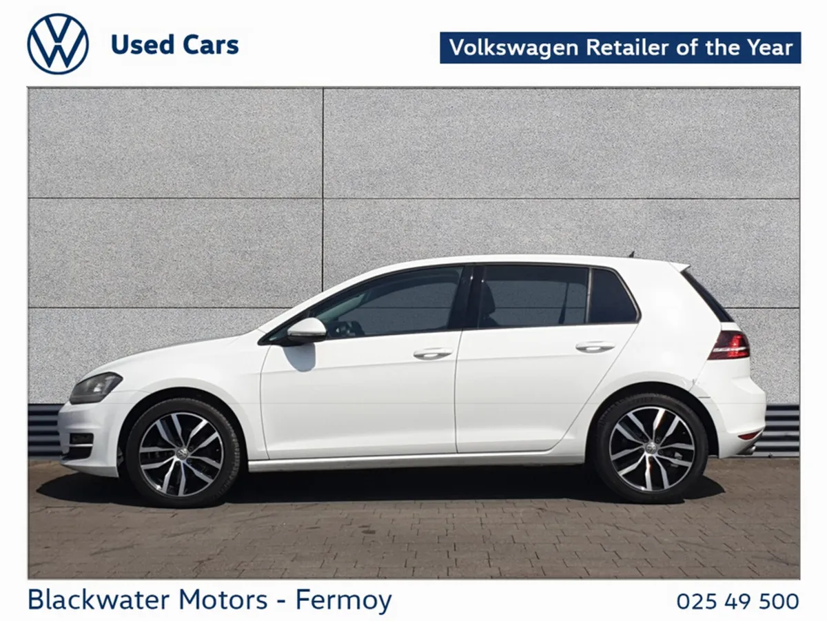 Volkswagen Golf Hatchback, Petrol, 2017, White