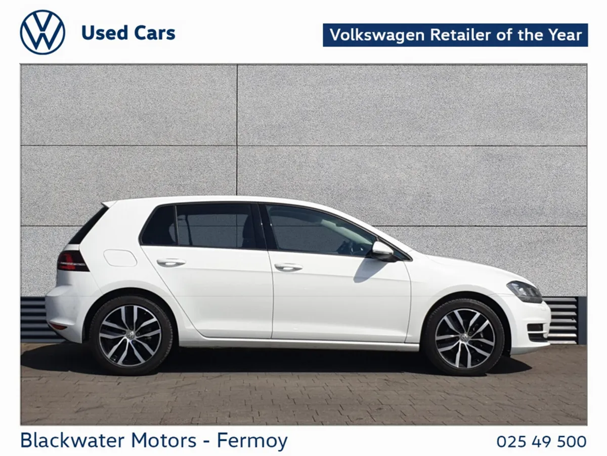 Volkswagen Golf Hatchback, Petrol, 2017, White