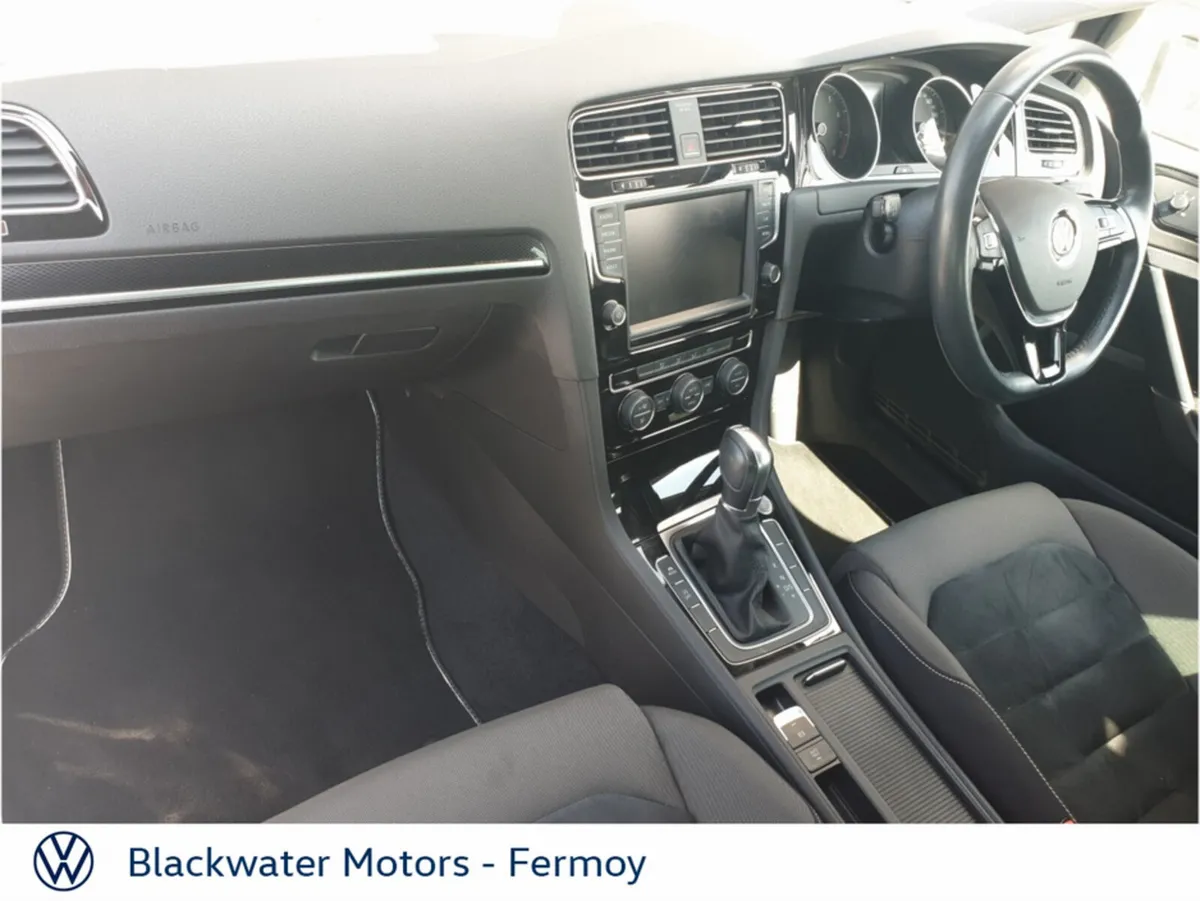 Volkswagen Golf Hatchback, Petrol, 2017, White