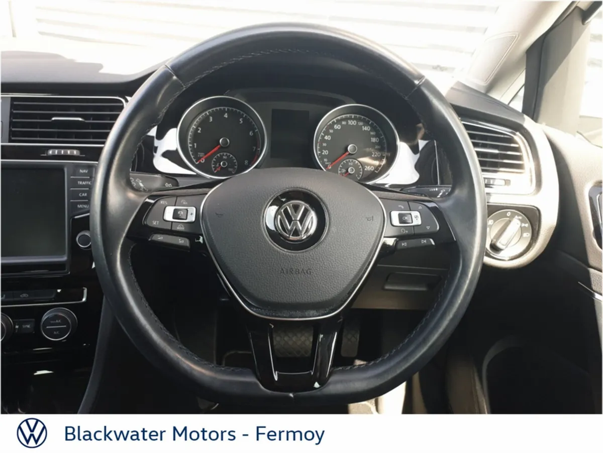 Volkswagen Golf Hatchback, Petrol, 2017, White