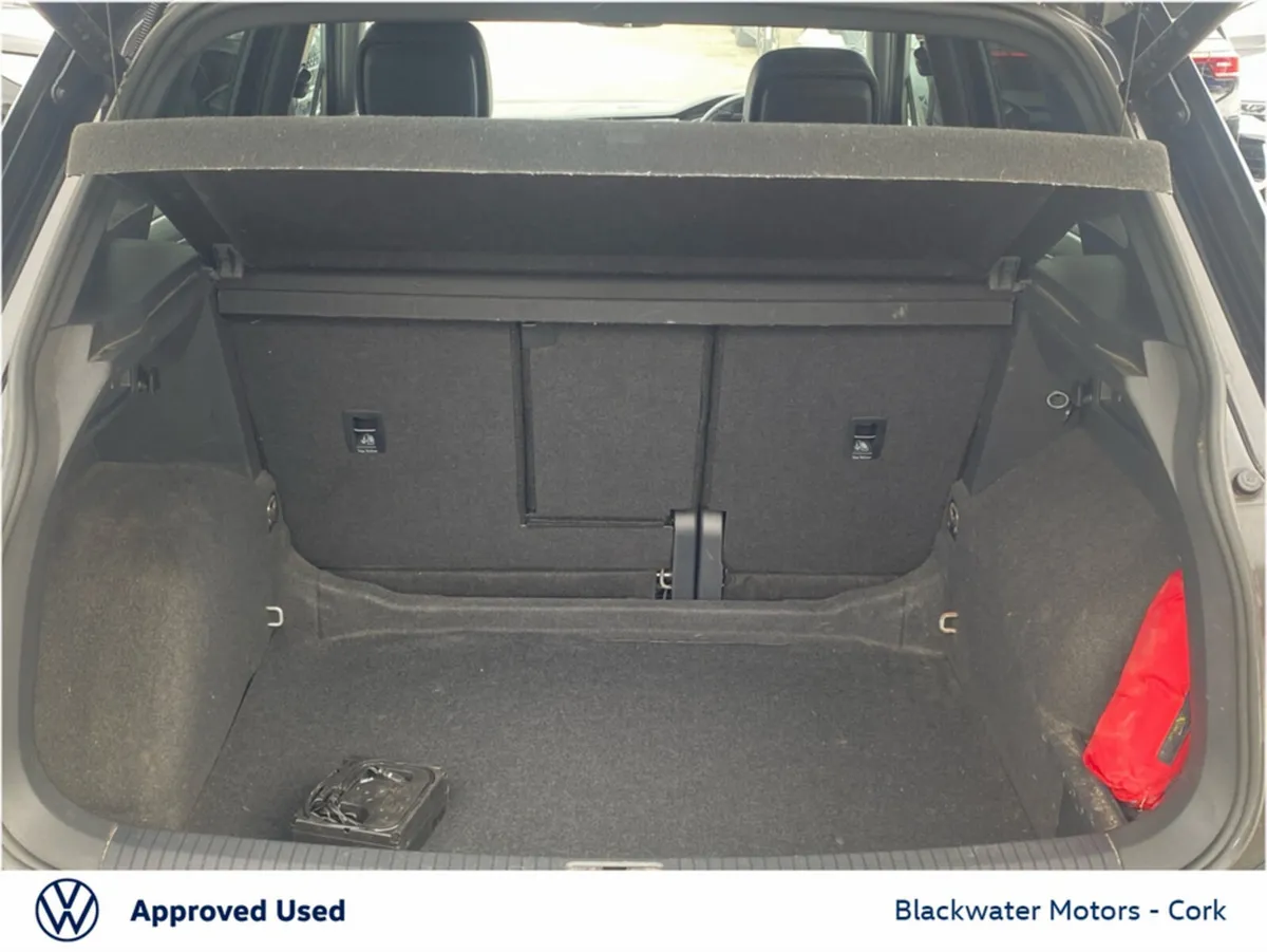 Volkswagen Tiguan Hatchback, Diesel, 2023, Black