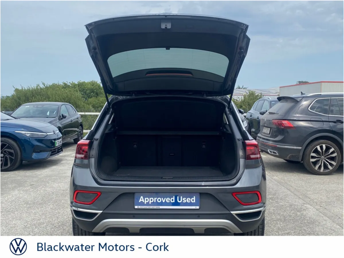 Volkswagen T-Roc SUV, Petrol, 2023, Grey