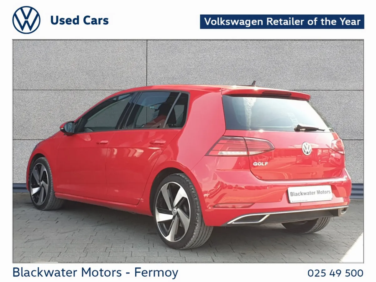 Volkswagen Golf Estate, Petrol, 2019, Red