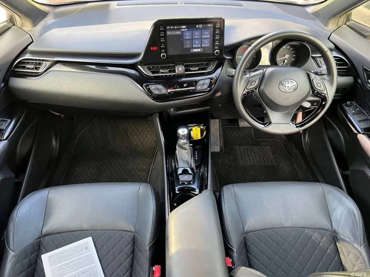 Toyota C-HR SUV, Petrol Hybrid, 2021, White
