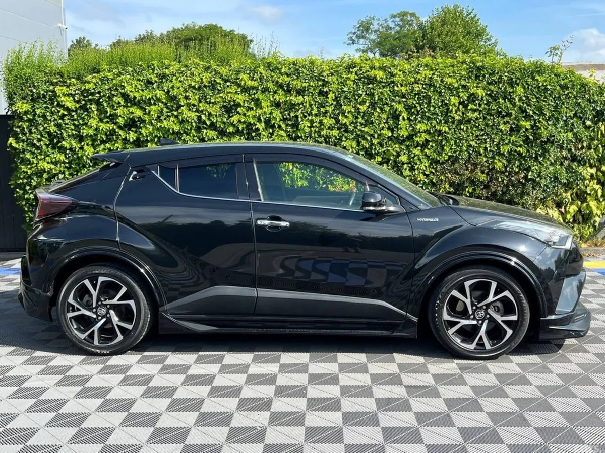 Toyota C-HR SUV, Petrol Hybrid, 2018, Black