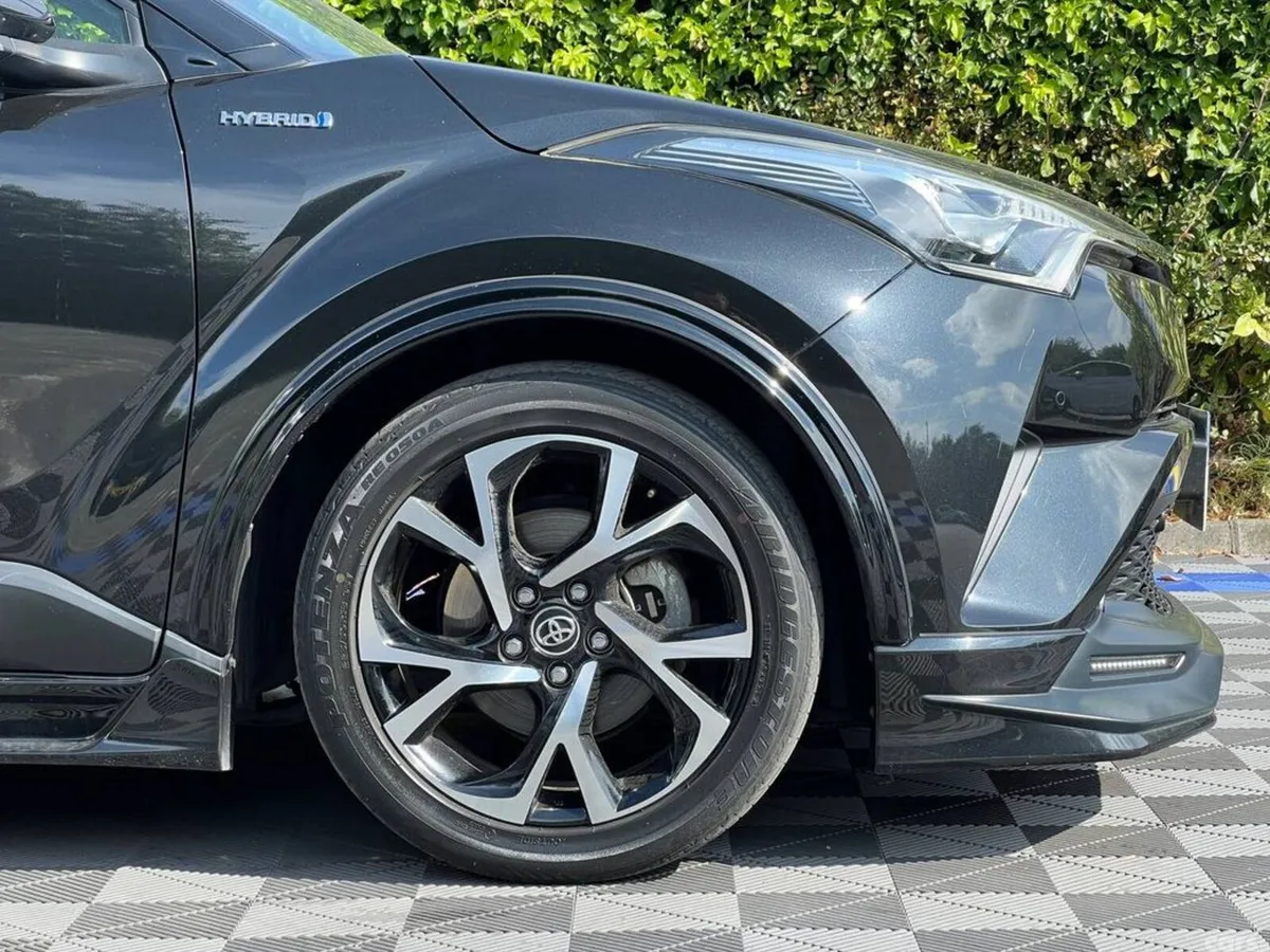 Toyota C-HR SUV, Petrol Hybrid, 2018, Black