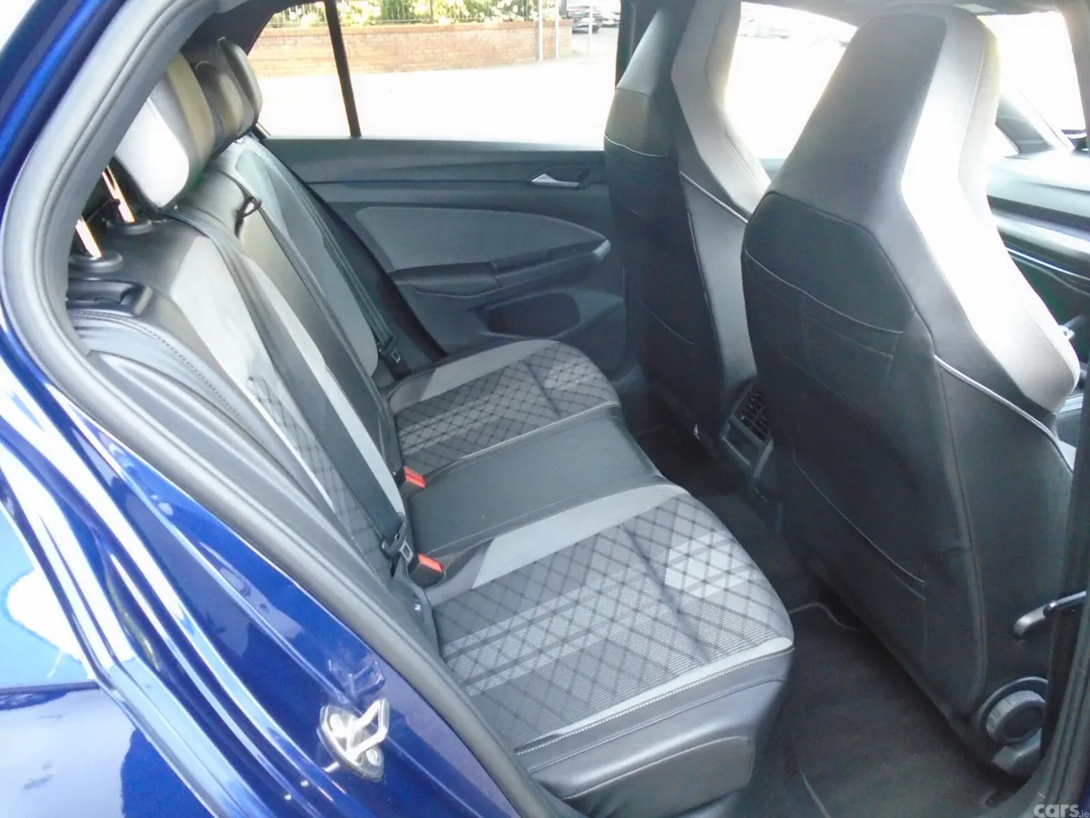Volkswagen Golf Estate, Petrol, 2021, Blue