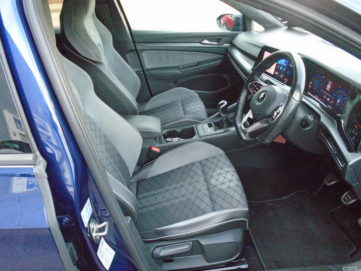 Volkswagen Golf Estate, Petrol, 2021, Blue